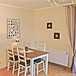 Haus Mantuja 아파트