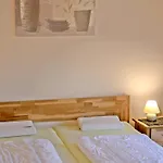 Haus Mantuja 아파트 *